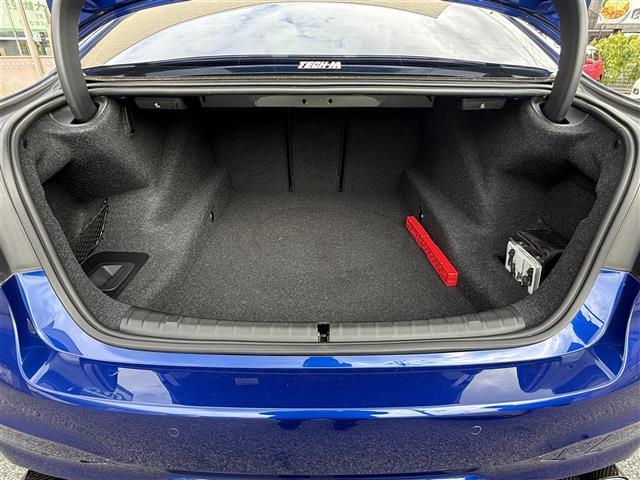 みなさまのお車選びのお手伝いをさせてください！スタッフ一同心よりご来店、お問い合わせをお待ちしております！