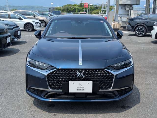 ボディカラーは「ブルー　ミッドナイト」