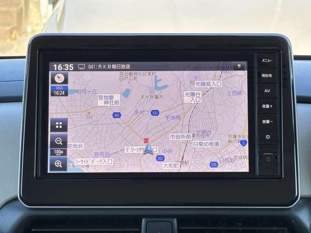 純正メモリーナビです。中古車ワイド保証により、ナビの「故障」や「不具合」など保証対象期間まで無償で保証修理させていただきます。詳細は当店スタッフまでお気軽にお問い合わせください！