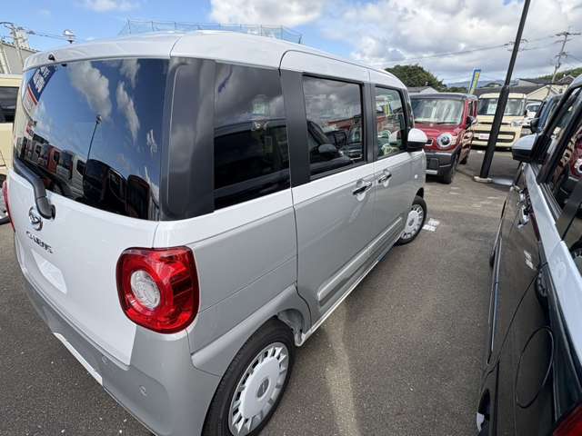 「ケイカフェでは、コロナウイルス対策として納車時に除菌施工を行っています！手が多く触れる内装を除菌することでおクルマの引渡しも安心です♪詳しくはケイカフェまでお問い合わせください！」