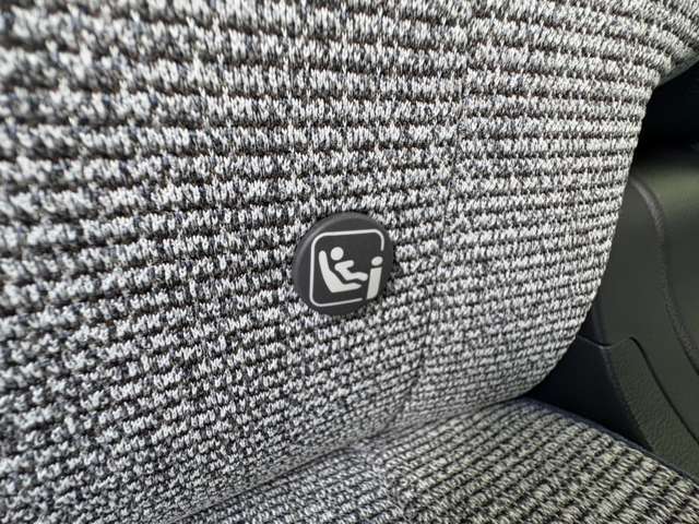 ISOFIXなのでチャイルドシートと連結が出来ます！