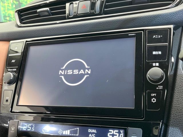 【大画面ナビ】人気の大型9インチナビを装備。存在感のある大画面はインパクト大！ナビ利用時のマップ表示は見やすく、テレビやDVDは臨場感がアップ！いつものドライブがグッと楽しくなります♪
