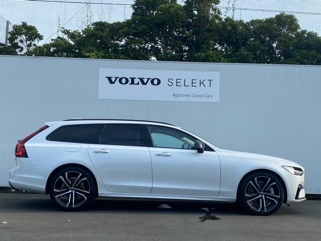 V90 Recharge Ultimate T8 AWD plug-in hybrid弊社社用車