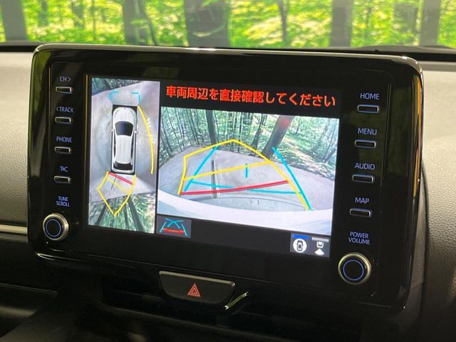 【パノラミックビューモニター】専用のカメラにより、上から見下ろしたような視点で360度クルマの周囲を確認することができます☆死角部分も確認しやすく、狭い場所での切り返しや駐車もスムーズに行えます。