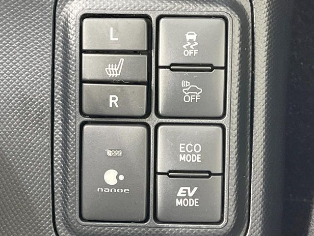 【シートヒーター】寒い日に重宝するシートヒーター！エアコンより早く温まってくれるので寒がりの人も安心ですね♪エアコンの温風は乾燥するから苦手、という方にもをおすすめです。