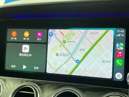 ●Apple　Car　Play：スマホとの有線接続で、ナビ・オーディオ再生などスマホのアプリ機能が画面でも使える便利機能です！