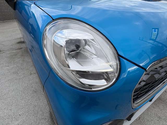 ヘッドライトはクスミなど少なくきれいな状態です！