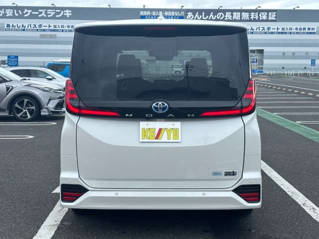 ☆快適装備の【オートクルーズコントロール】搭載車輌　長距離ドライブの必需品☆燃費を改善しハンドル操作のみで高速巡航が可能な装備です☆
