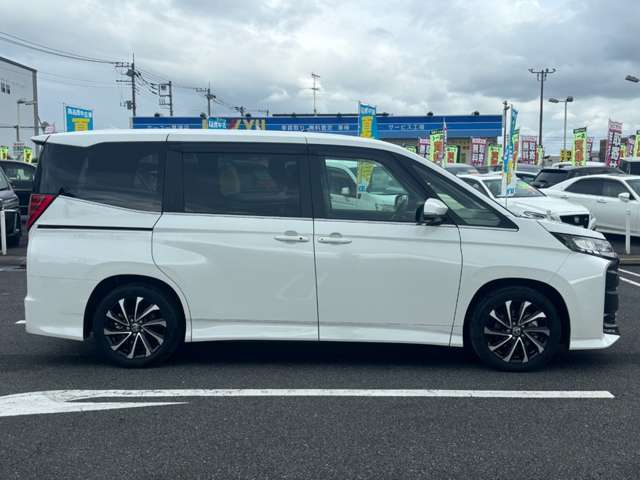 ☆保証書☆取扱説明書☆記録簿☆メーカー保証が残っている車両は保証継承可能（有料）☆高年式車両は3点セットが揃って初めて安心の2文字☆