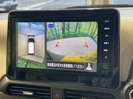 【アラウンドビューモニター】専用のカメラにより、上から見下ろしたような視点で360度クルマの周囲を確認することができます☆死角部分も確認しやすく、狭い場所での切り返しや駐車もスムーズに行えます。