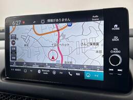 【純正ナビ】一体感のあるナビは、高級感ある車内を演出してくれます。Bluetooth再生などオーディオ機能も充実しておりますので、運転もより楽しめます♪