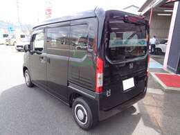 当店でご購入のお客様はオイル交換が無料です。どうぞご利用ください＊ただし、車検を他社にてお受けされた方は無効となります。オイル交換は当店入庫に限ります。