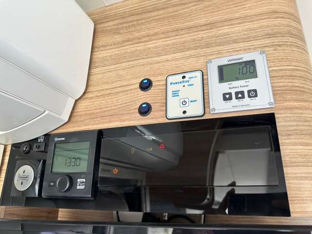 シンク　コンロ　冷蔵庫　電子レンジ
