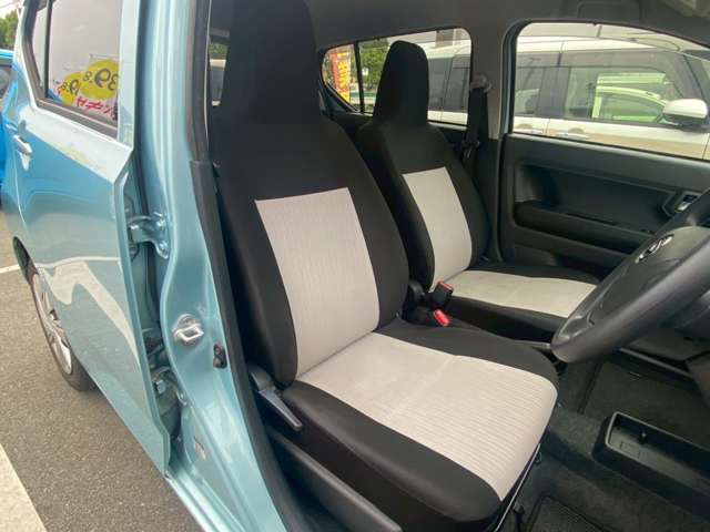 【室内】納車前にはルームクリーニングを行います！家族が使う車の様に、丁寧に清掃していきます！