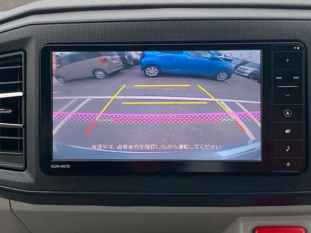【バックカメラ】バックカメラがついてます！なくてもいいけど、あったら便利です！雨の日や暗い時でも、駐車がしやすくなりますよ☆
