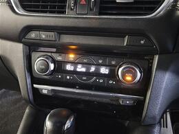 安心の全車保証付き！（※部分保証、国産車は納車後3ヶ月、輸入車は納車後1ヶ月の保証期間となります）。その他長期保証(有償)もご用意しております！※長期保証を付帯できる車両には条件がございます。