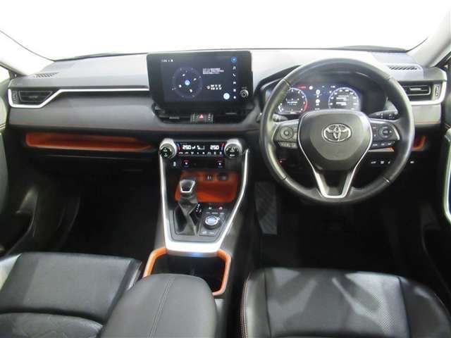 まるまるクリンで車を丸ごとクリーニング済み♪（室内もボディも隅々まで洗浄）