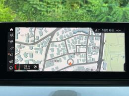 【純正ナビゲーション】BMWのナビゲーションは操作性も良く、詳細な地図情報と交通状況を見やすく表示し、快適なドライビングをサポートしながら目的地までナビゲートします。