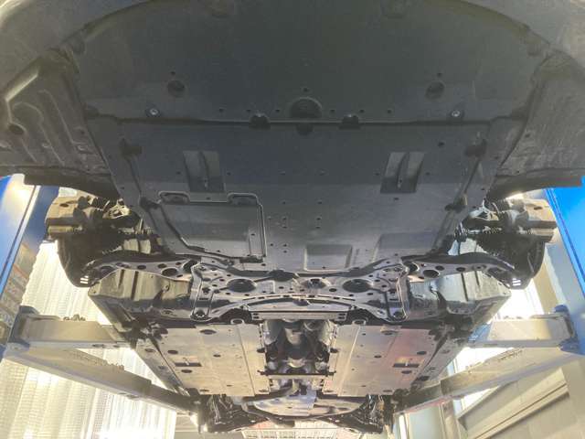 下廻り前方から☆　しっかりメンテナンスして頂いていたようで、サビが少なくキレイな状態！じっくりご覧下さい♪【無料電話】0078-6003-206896　【LINE　ID】07020337089で検索♪