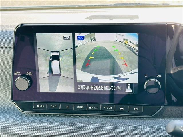 クルマを真上から見下ろしているかのような映像によって、車庫入れや縦列駐車などの駐車時に、自車の状況をひと目で確認出来るサポートインテリジェント アラウンドビューモニターが備わっております。