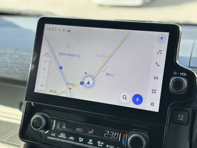 10.5インチディスプレイオーディオプラス★車載ナビ内蔵しています♪