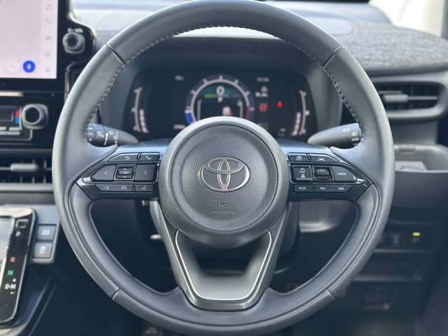 本革巻きステアリング★スレも少なく状態は良好です♪