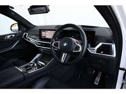 最寄りのBMW正規ディーラーにて保証継承して頂ければ令和8年9月まで、走行距離は無制限にて保証が受けられる新車保証付きです。