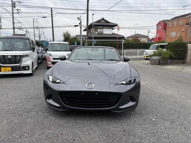 1台1台を安くご提供出来る理由は二つ！理由1【人件費を削減】→仕入、商品化、ご商談、ご納車、中古車販売に関わる仕事を少人数で行なっております。