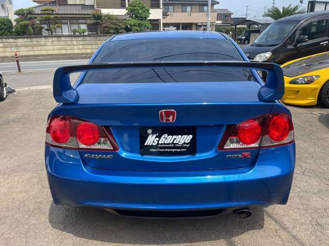 当店は認証整備工場となっております。修理・車検・カスタムまで当*店で全て承ります。