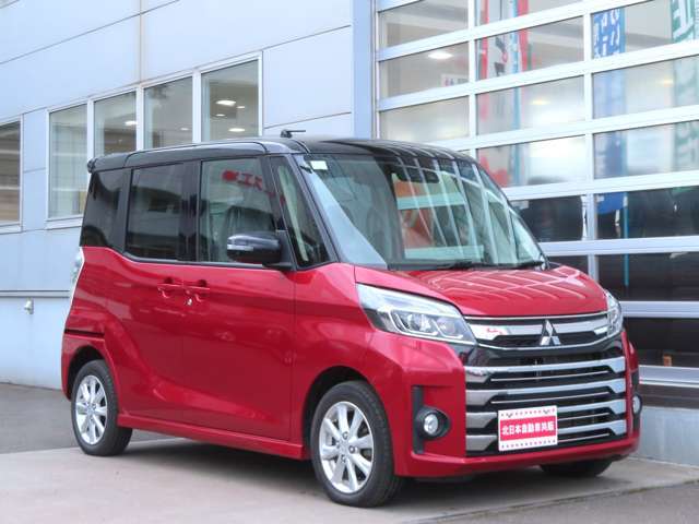 純正エアロを装備、エアロパーツにはドレスアップはもちろん、車体廻りの空気の流れを整流して空気抵抗を低減することで燃費に貢献したり、揚力を減らして操作の安定性をサポートしたりする効果も