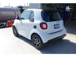 当店の掲載車両は全車、業者販売可能です！業者様お気軽にお問合せ下さい。（担当　端野）077-526-1236