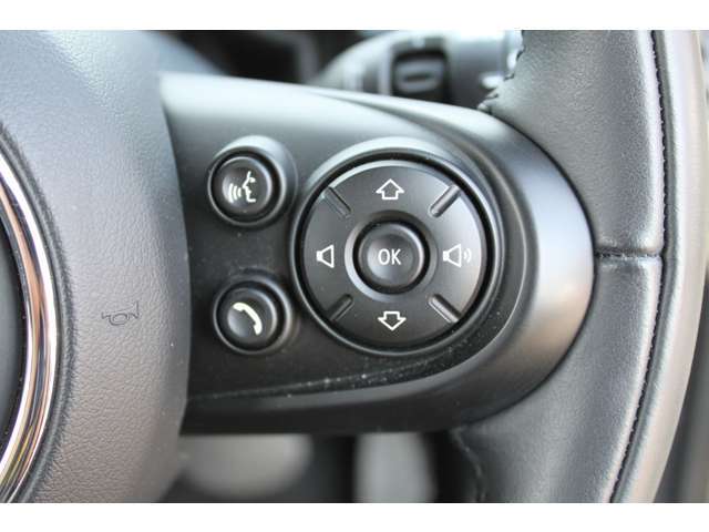 ◆手元でオーディオ操作ができるのでとっても便利です。Bluetoothで繋げたスマホの音楽の操作も可能ですよ！