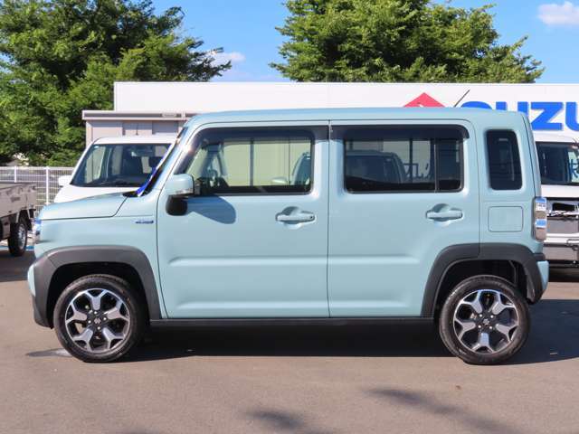 コンパクトな車で小回りがいいです☆運転しやすいですよ！