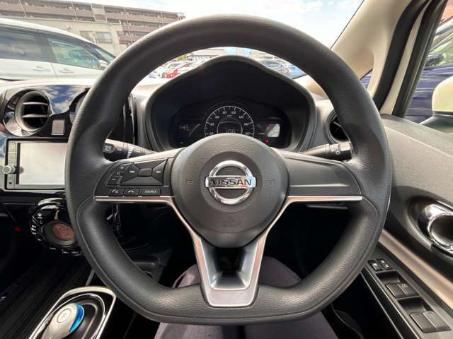 ハンドル操作がしやすいため、ストレスフリーの運転のしやすさです♪