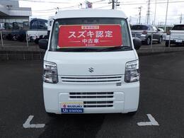 エブリィバンは人が働きやすさを追及して設計をしました。操作しやすく乗り降りしやすく小回りの良さが魅力です。この車両は4WDになります。