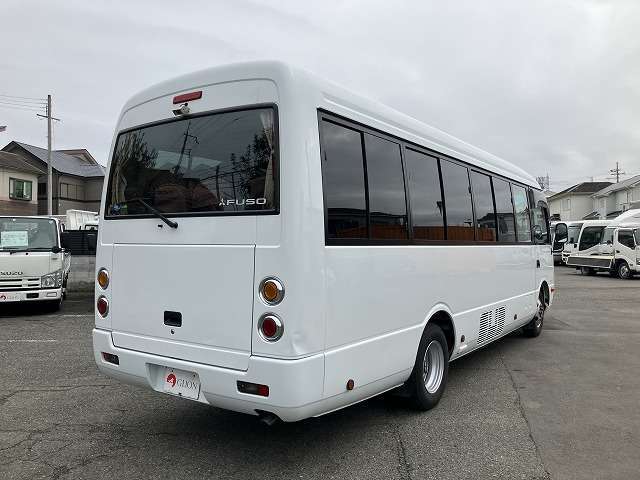 ☆当店のお車をご覧いただきましてありがとうございます。お車についてのご質問やお見積りのご依頼、ローンのご相談などお気軽にお問い合わせ下さい！