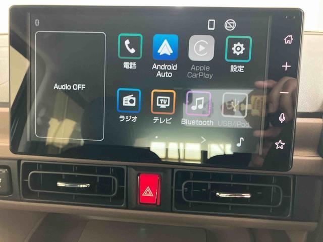ダイハツのお店では、ダイハツを知り尽くしたプロフェッショナルが、専用の診断機器を使って各システムを点検。