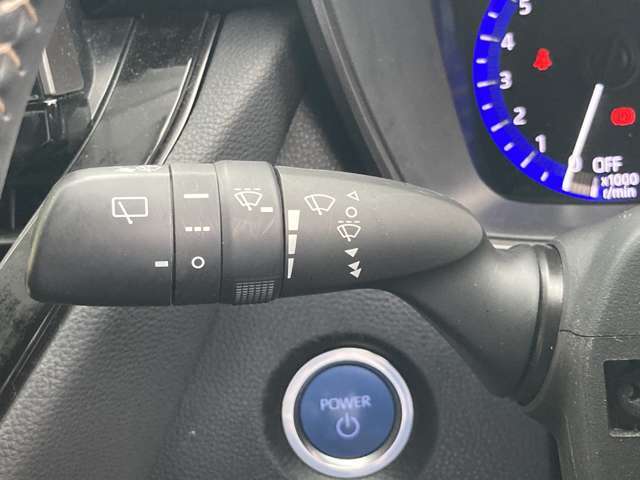 【運転席操作部】快適なドライブを楽しむための機能が装備されています！運転席から触れるので、使いやすいです！除菌プランいれていただくと、さらに清潔で安心していただけます！
