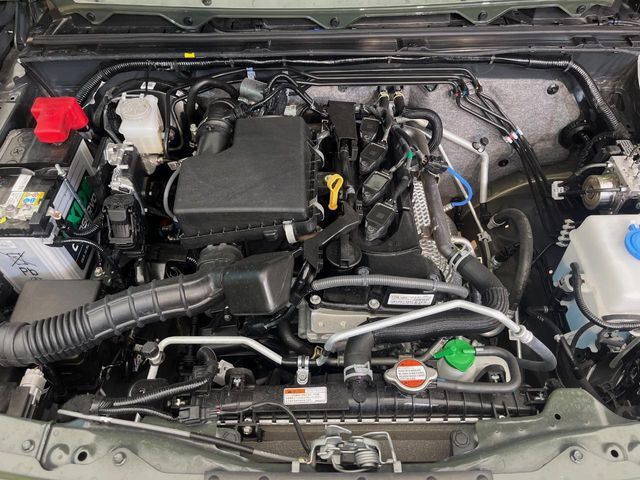 親切・丁寧な専門メカニックスタッフが応対！・車検・点検整備・事故等の修理などアフターサービスも安心。お車のカスタマイズもネクステージのサービススタッフまでご相談ください！