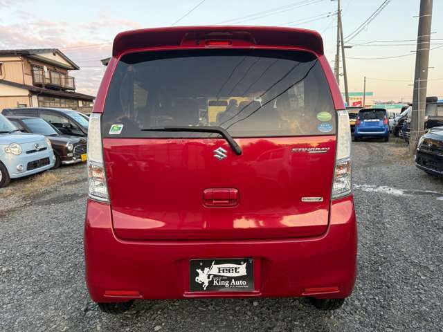 年間800台以上の流通実績！お手軽な価格と丁寧なご案内で、見応えのあるお店を目指しています！常時25台展示！！バイクの取り扱いも行っております♪