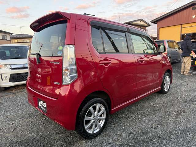 「なるべく安く軽自動車を手に入れたい…」そんな皆様の素敵なカーライフをキングオートがお手伝いいたします♪