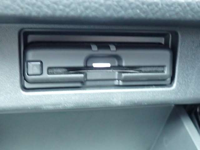 高速道路の必需品　ETC。料金所の通過もスムーズ＆経済的。