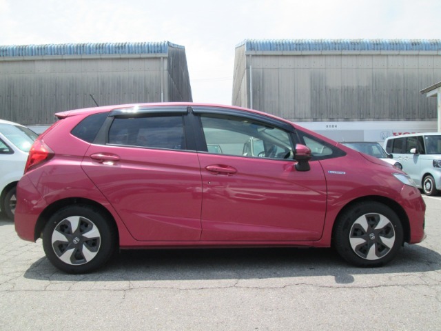 納車前にHonda認定中古車U-Selectならではの点検整備を実施します。基準を満たしていない消耗部品を交換いたします。