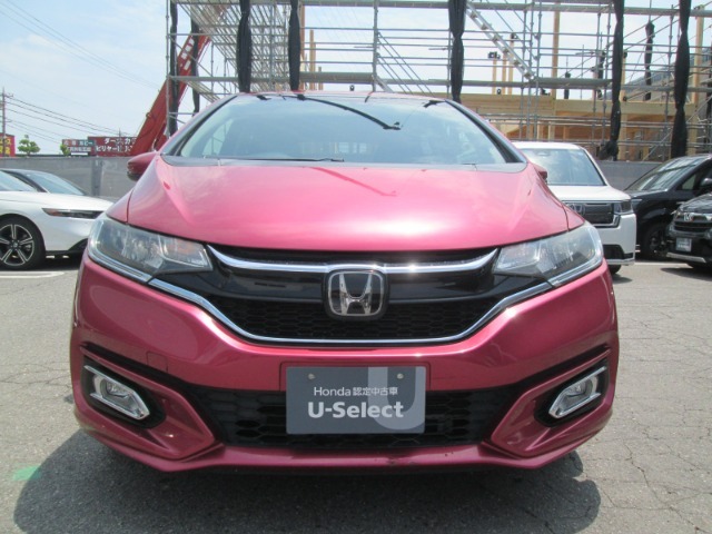こちらの車両はHonda認定中古車となりますので、第三者機関AISの検査によって修復歴無しの認定車両となっております。