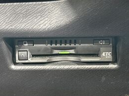 【ETC】高速道路の料金所をストレスなく通過！話題のスポットやサービスエリアに多い「スマートIC」利用時は必須のアイテムです。当店でセットアップを実施、ご納車当日からすぐにご利用いただけます！