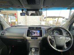 気になる車はすぐにお問い合わせください！画面右側の0066から始まる無料ダイヤルからお問い合わせ下さい！専門スタッフがお車のご質問にお答えいたします！