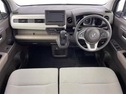 【インパネ全体】全方位で視界が広く、高い目線で運転もしやすいです！