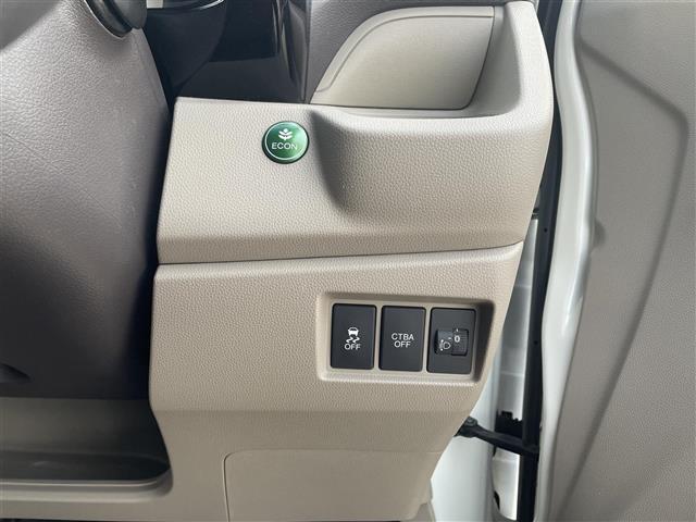 ※今回のドライブレコーダーは「ケンウッド DRV-240」となります。※取り付け工賃は弊社で負担いたします。