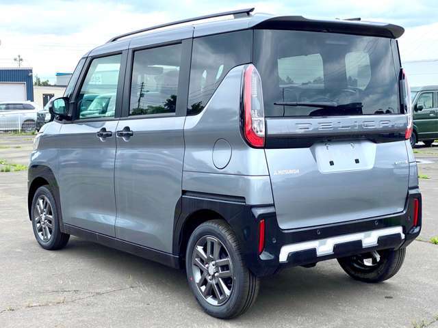 国交省の代わりに車検認定ができる「陸運局指定工場」の資格をもっており、熟練の整備士や国家資格を持った整備士が揃ってます！
