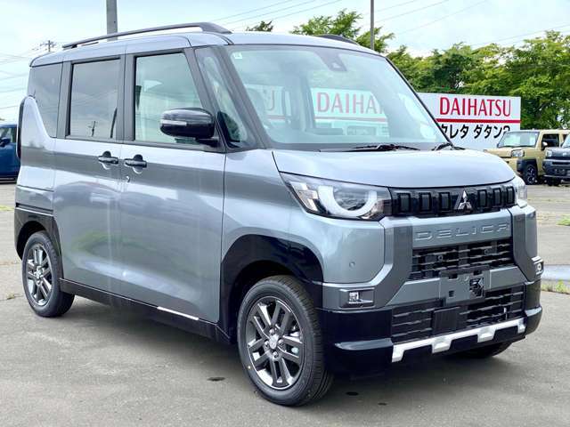 スズキ・ダイハツのサブディーラーとして全国販売優秀の実績！オールメーカーの軽未使用車・中古車はもちろんのこと、コンパクトカー・エコカーなどの普通車も豊富に在庫を取り揃えています！